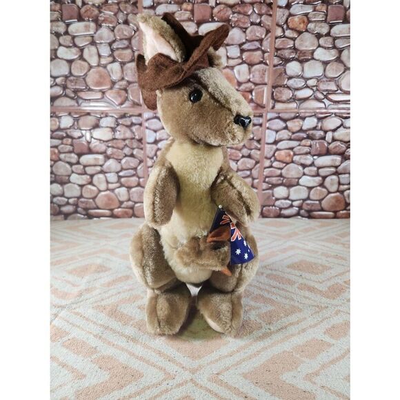 100% Australian Company Kangaroo with Joey #A93 - Picture 2 of 7